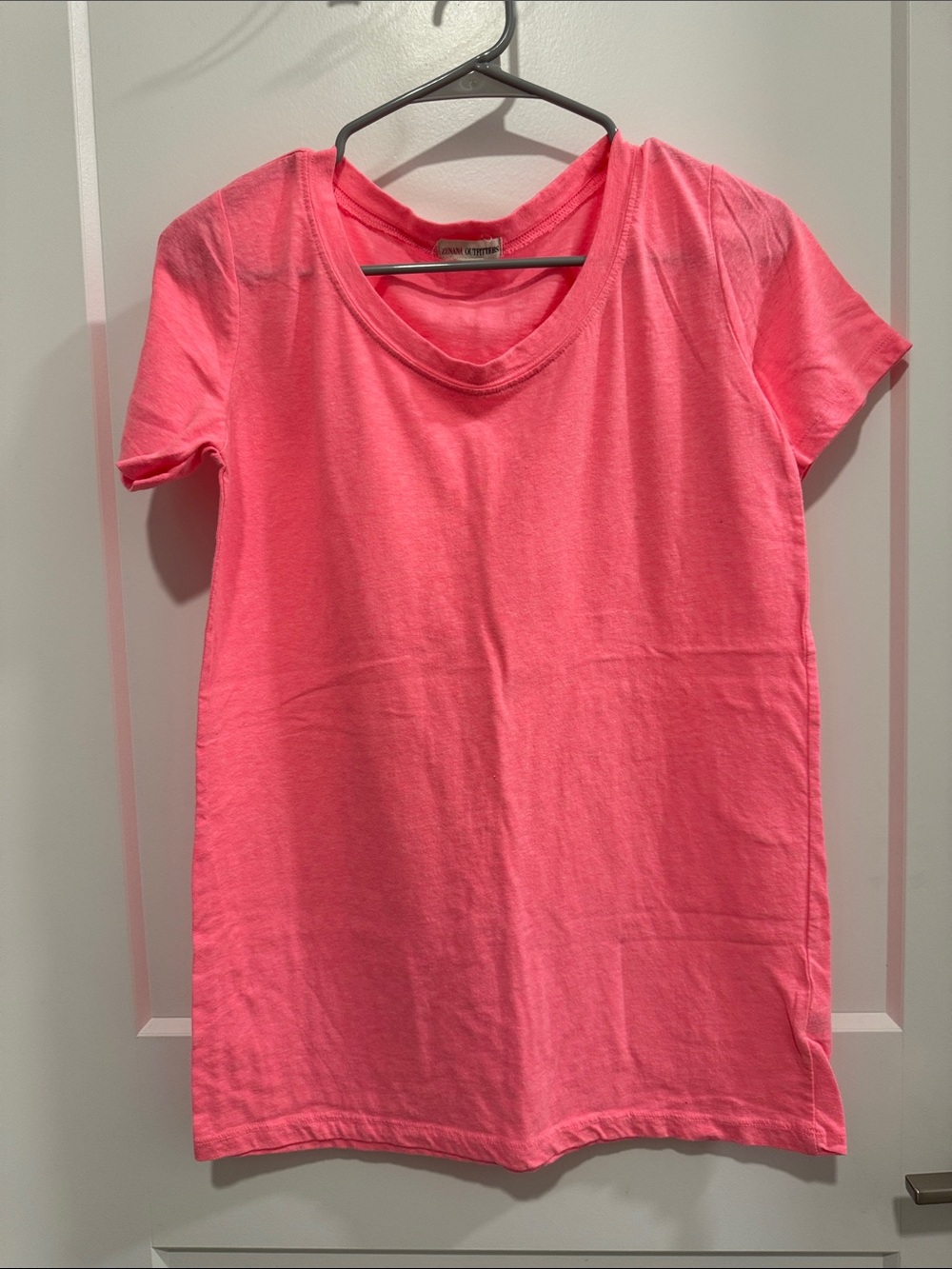 Zenana Neon Pink Women's Crew Neck Tee size s